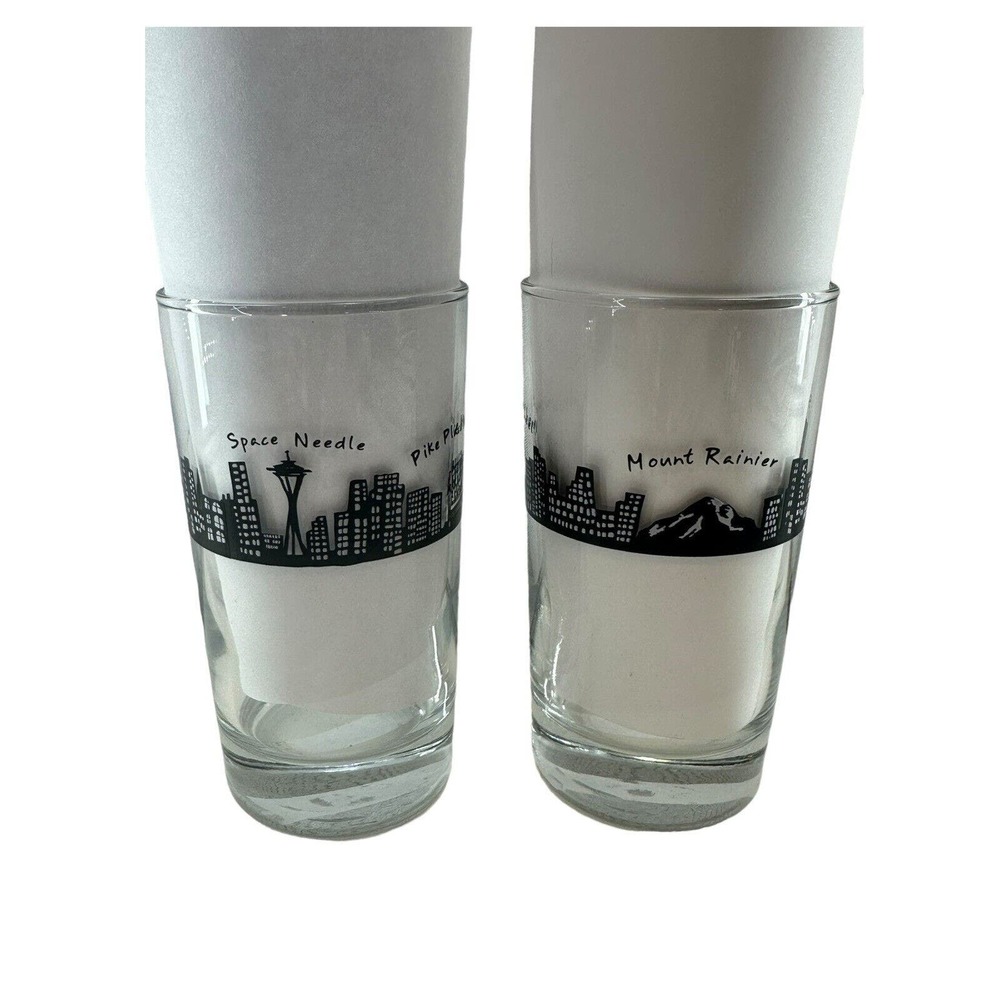 (2) Fishs Eddy 206 Juice Glasses Seattle Washington Skyline 6 oz. Barware